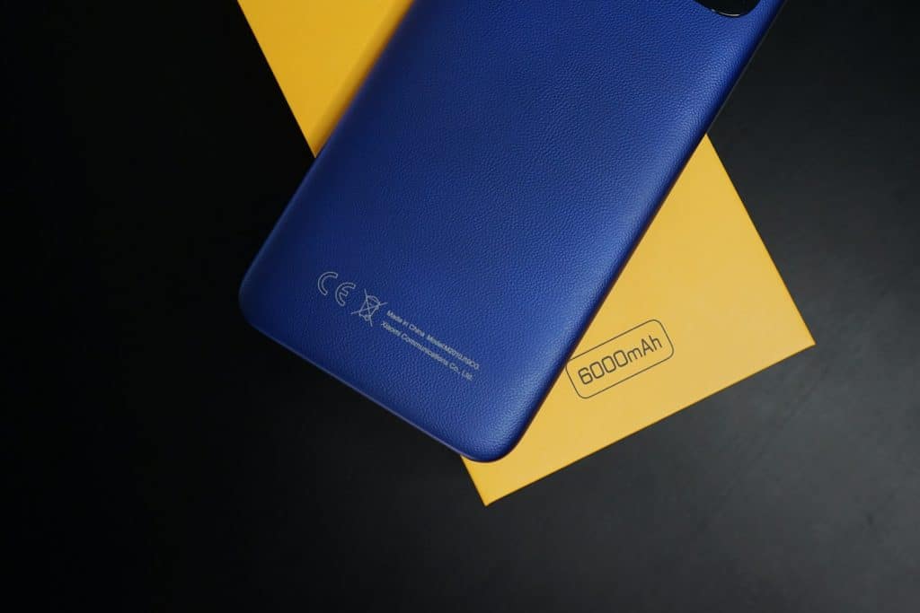 blue samsung galaxys 4