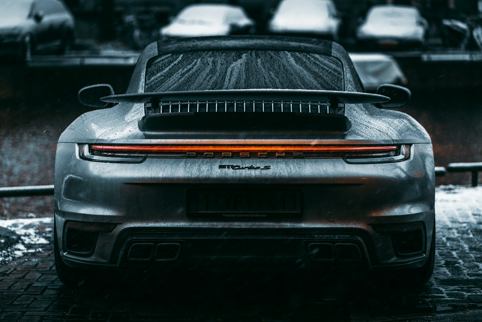 „Porsche” automobilių įkrovimo sprendimas nustebino net ekspertus: štai kaip viskas vyksta