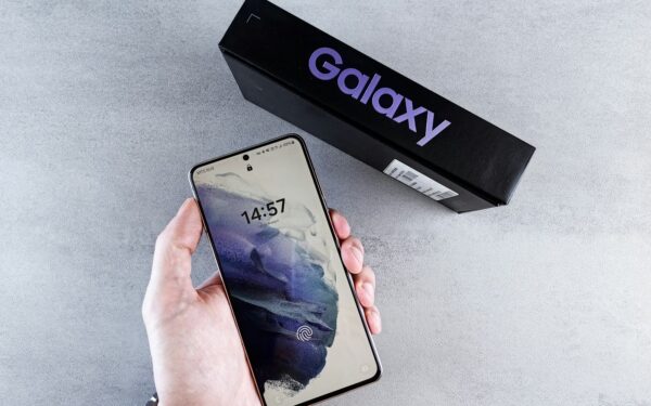 Planuojate pirkti naują „Samsung Galaxy S26“? Štai kodėl vieno modelio verta vengti