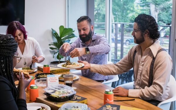 Kodėl po pietų visada norisi miego? Šios klaidos lėkštėje vagia jūsų jėgas