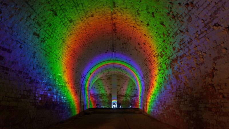 Vilnių užlies šviesų banga: 25 hipnotizuojančios instaliacijos, kurių praleisti neįmanoma