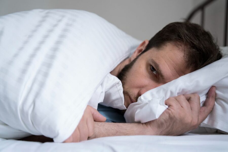 Kodėl pabundate naktį, net jei paprastai miegate gerai? Atsakymas paprastesnis nei manėte