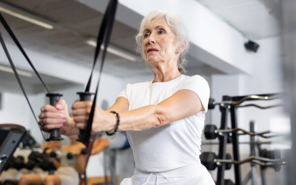 Manėte, kad sportuoti per vėlu? Šios 80-mečių poros rezultatai pribloškė net medikus