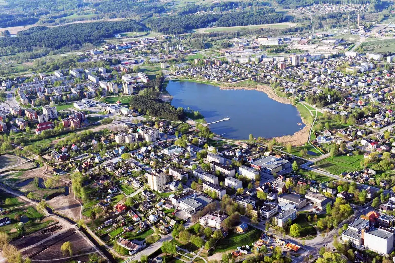 Triukšmingas sprendimas Utenoje: patvirtintas milijoninis 2026–2028 biudžetas su skausmingais pokyčiais