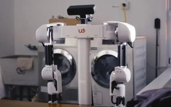 Namų ruošos pabaiga: pristatytas robotas, kuris per valandą sulanksto skalbinius
