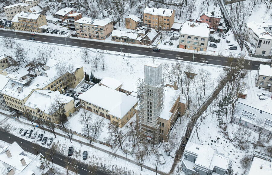 Atkuriamas architektūros akcentas: Kaune atkurs skandalingai nugriautą reformatų bažnyčios bokštą