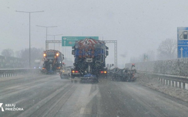 Kelininkų perspėjimas vairuotojams: klaida prie vairo gali akimirksniu pakeisti jūsų gyvenimą