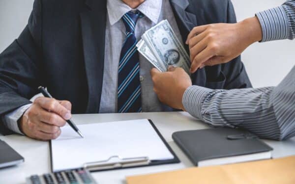 STT byla plečiasi: įtariamajam Taraškevičiui pratęstas suėmimas dar trims mėnesiams