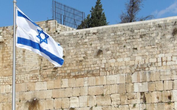Teheranui – griežtas įspėjimas: Izraelio prezidentas kalba apie Irano „imperijos“ griovimą