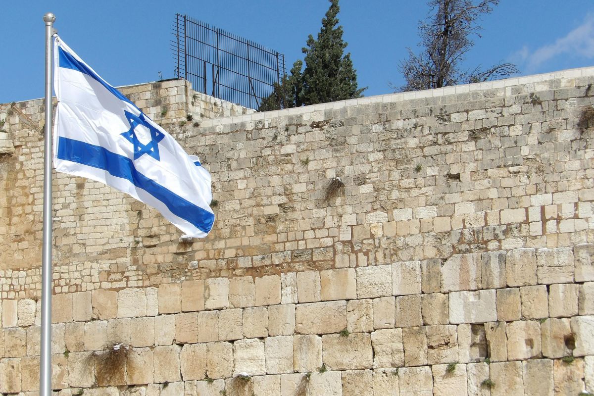 Teheranui – griežtas įspėjimas: Izraelio prezidentas kalba apie Irano „imperijos“ griovimą