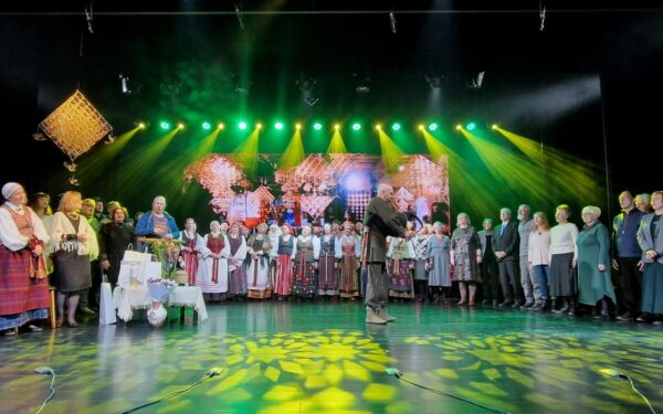 Raudondvario kultūros centre pagerbti Nacionalinės Jono Basanavičiaus premijos laureatai