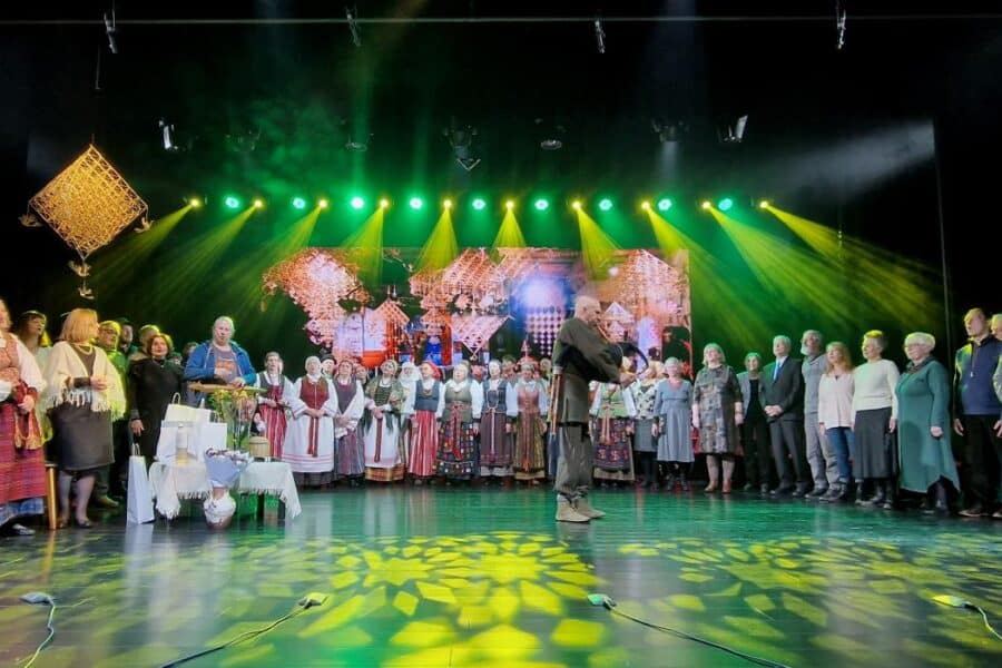 Raudondvario kultūros centre pagerbti Nacionalinės Jono Basanavičiaus premijos laureatai