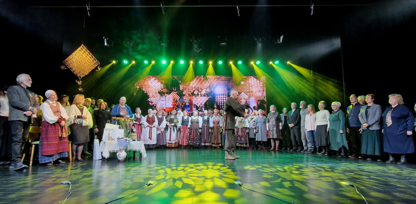 Raudondvario kultūros centre pagerbti Nacionalinės Jono Basanavičiaus premijos laureatai
