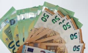 Pinigai. Eurai. Dainiaus Labučio (ELTA) nuotr.