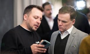 Buvęs Vilniaus miesto savivaldybės mero patarėjas Karolis Žukauskas, Seimo narys Mindaugas Lingė. Andriaus Ufarto (ELTA) nuotr.