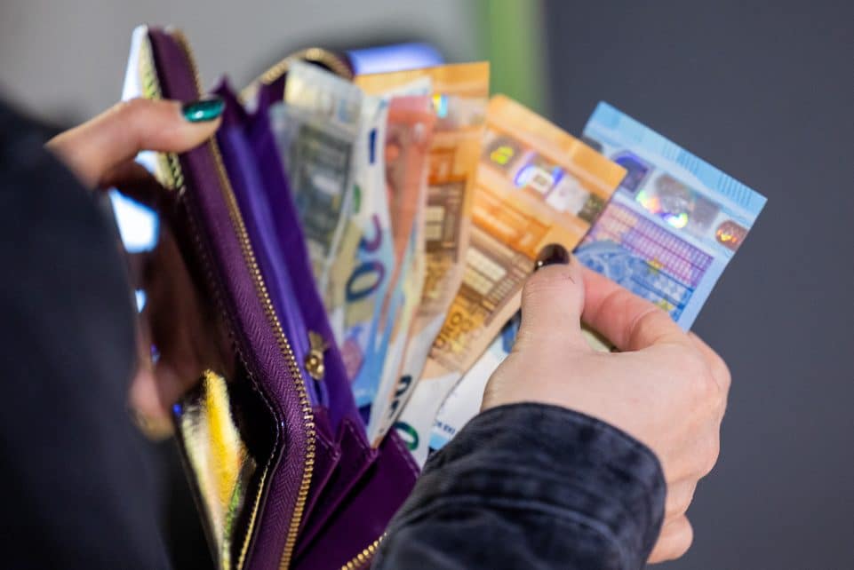 Mokėjimo kortelė. Juliaus Kalinsko (ELTA) nuotr.