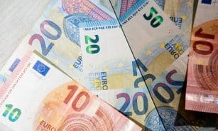 Pinigai. ELTA / Žygimantas Gedvila