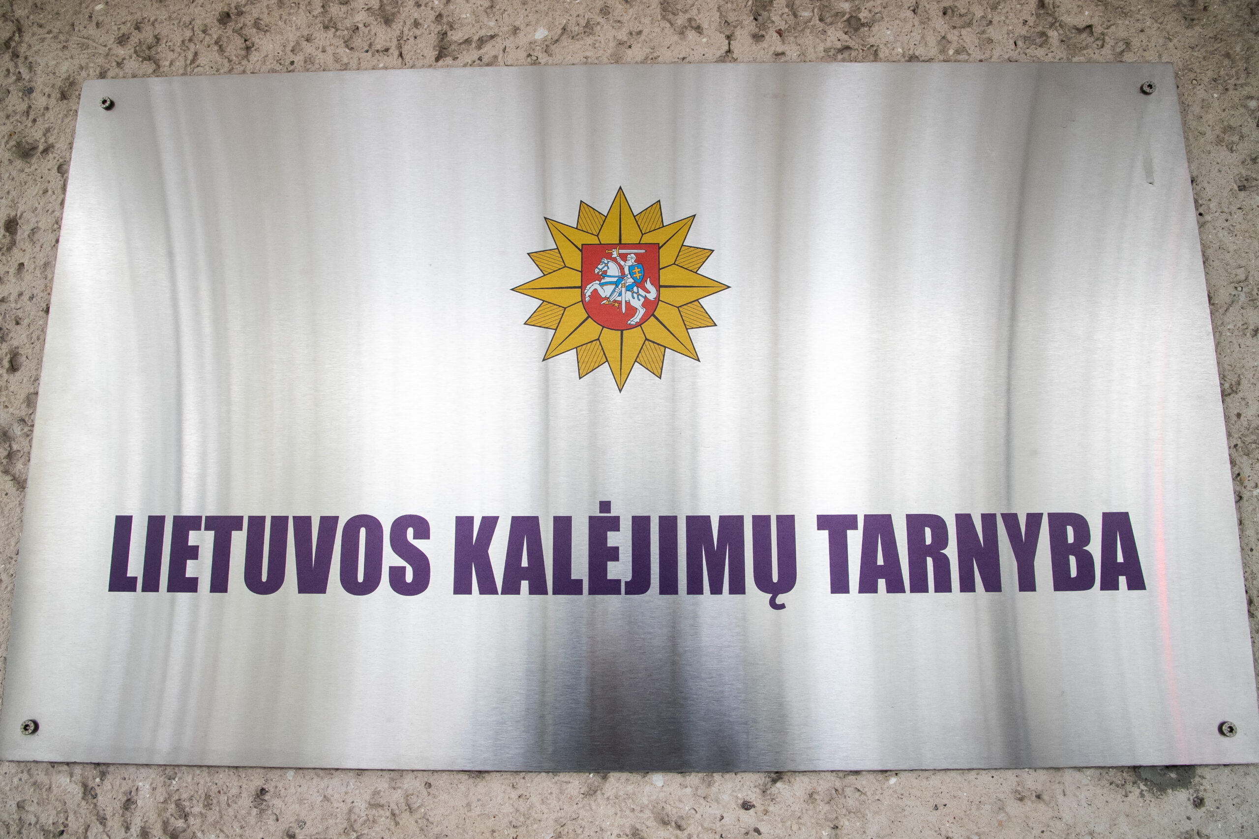 Slapta kalėjimų pusė: saugūs būriai, kastos ir smurtas: vadovas prabyla apie tai, kas ilgai buvo nutylima