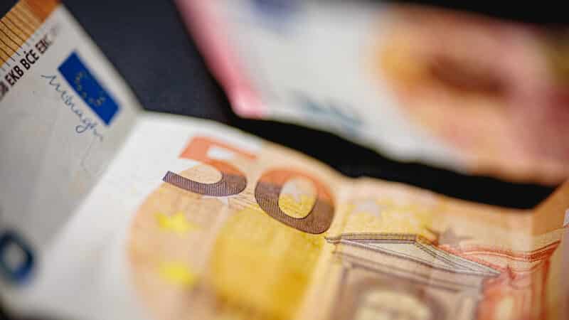 Nauji ieškiniai Lazdijų, Prienų ir Marijampolės savivaldybių politikams: įtariami pasisavinę daugiau nei 42 tūkst. eurų