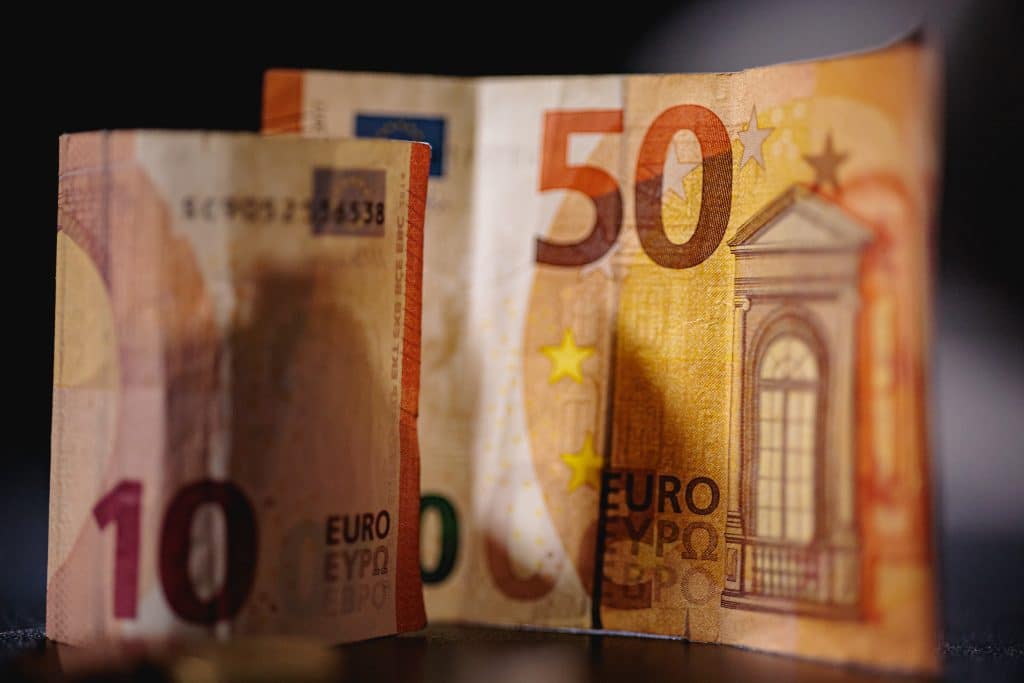 Pinigų iliustracija. ELTA / Josvydas Elinskas