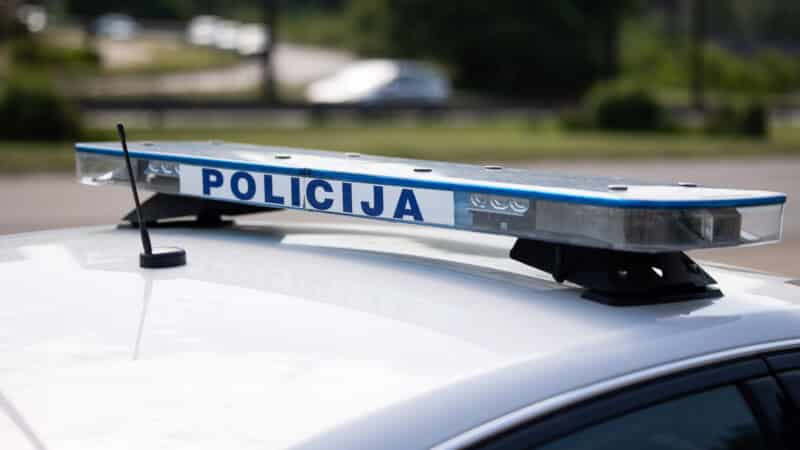 Įžūli vagystė Utenoje: iš degalinės teritorijos dingo 50 tūkst. eurų vertės priekaba