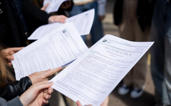 Startuoja matematikos patikrinimų maratonas: kas laukia aštuntokų, dešimtokų ir abiturientų?