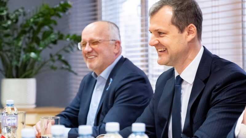 Seime – slaptas balsavimas dėl Oleko: opozicija siekia jo nušalinimo