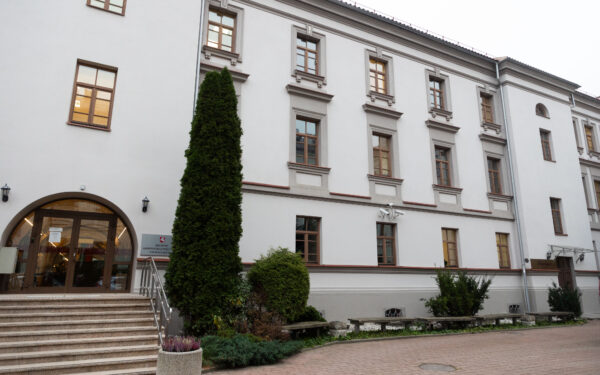 Milijoninė bauda ir uždari posėdžiai: „Olympic Casino“ stoja prieš teismą