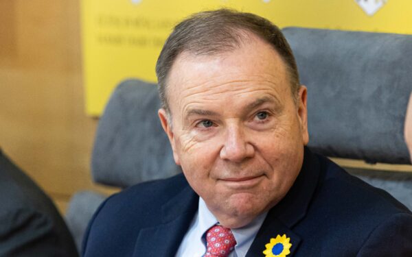 Hodgesas perspėja: balionai iš Baltarusijos – ne šiaip kontrabanda, Rusija jau veikia prieš mus