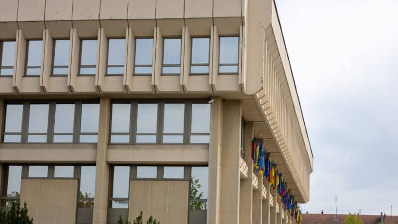 Mažosios bendrijos tapo taikiniu: verslas stoja į kovą su Seimu, įspėja apie pasekmes