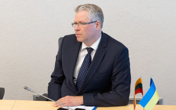 „Čekiukų“ skandalas pasiekė Vyriausybę: STT įtarimai – vicekancleriui