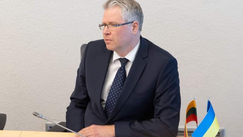 „Čekiukų“ skandalas pasiekė Vyriausybę: STT įtarimai – vicekancleriui