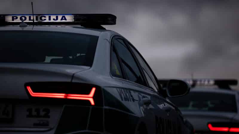 Konfliktas Vilniuje baigėsi peilio dūriu: viešoje vietoje sužalotas vyras