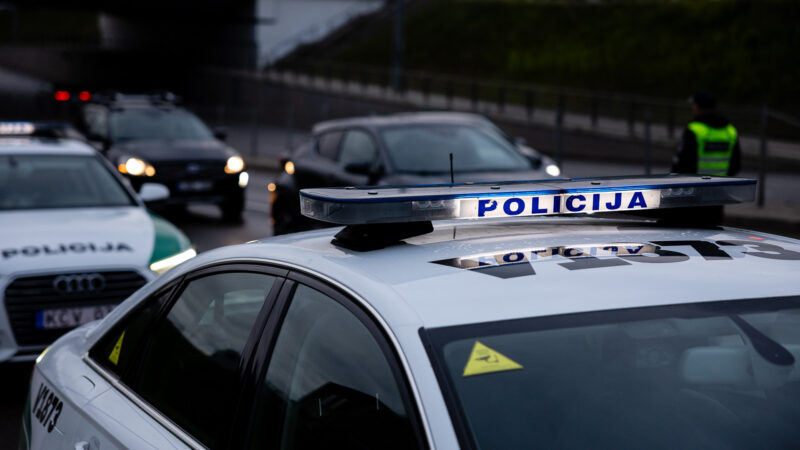 Mįslingas gaisras Raseinių rajone – pareigūnai įtaria padegimą