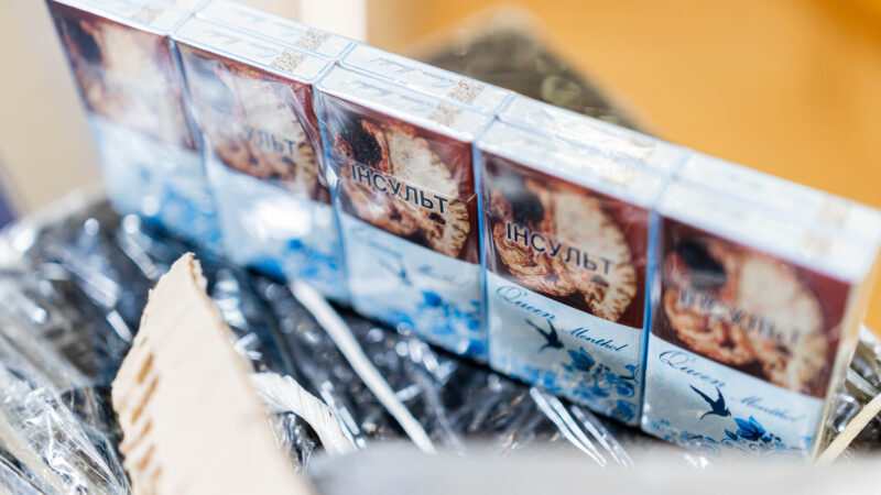 Tūkstančiai cigarečių ir krūvos grynųjų: pensininkas sulaukė teismo verdikto