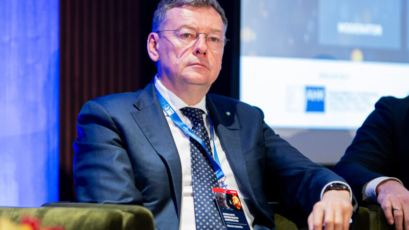 Ekonomikos augimas džiugina, bet užkulisiuose kaupiasi rizikos: ar augame teisingai?