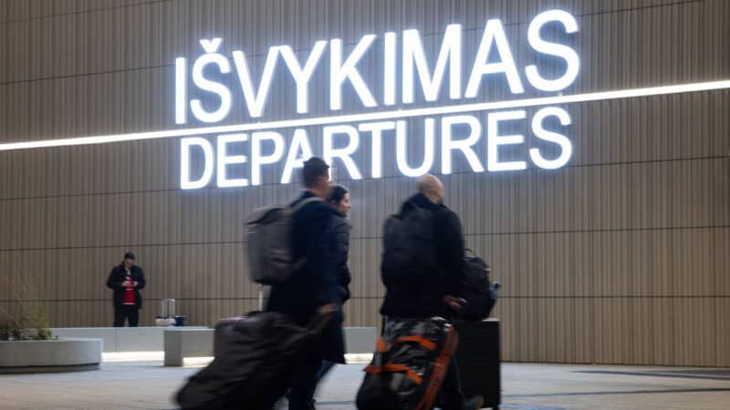 Naktinis incidentas Vilniuje: oro uostas susidūrė su trikdžiais, trumpam stabdė veiklą