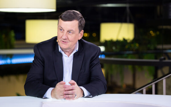 Rolandas Valiūnas įspėja: radikalūs žingsniai ir aštrūs pasisakymai gali atbaidyti milijonus