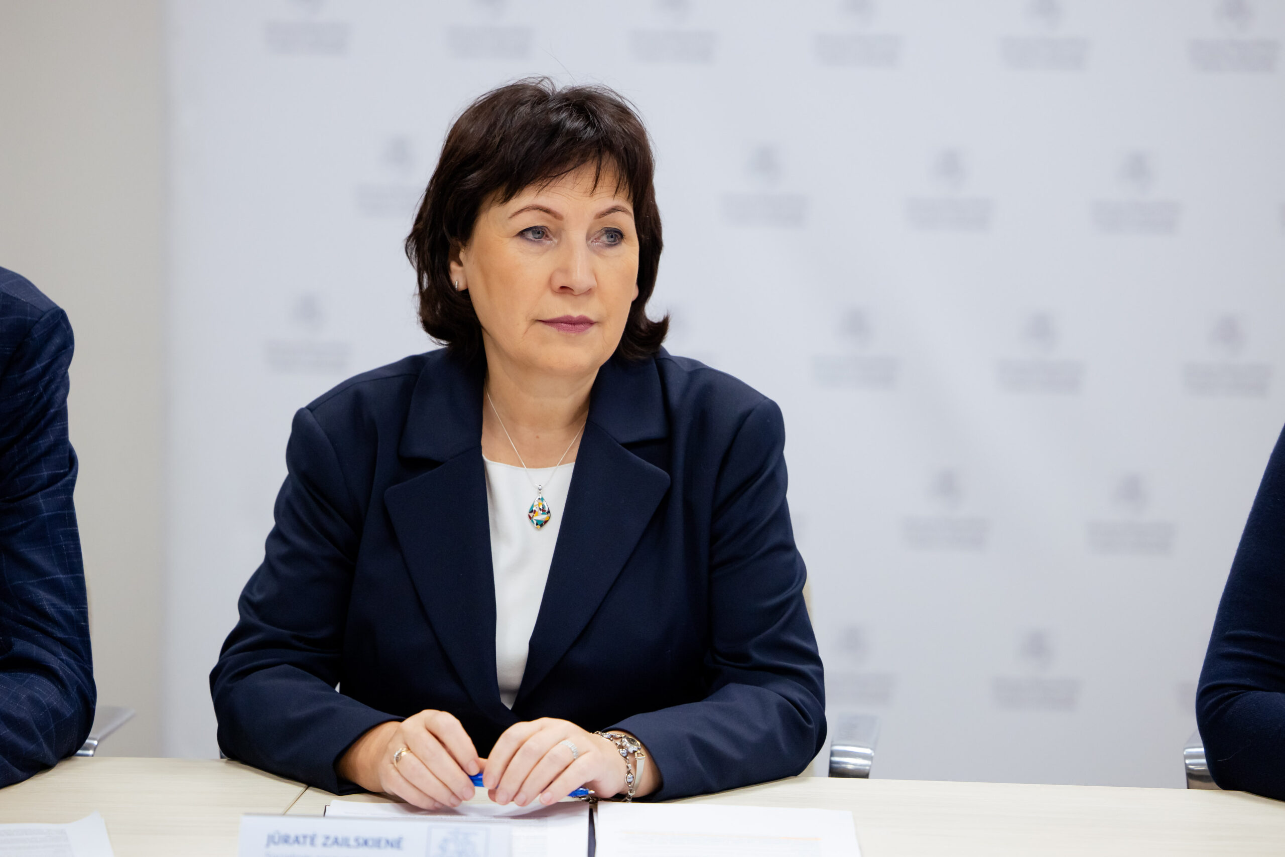 Prienų mero A. Vaicekausko „čekiukų“ byloje ministrė Jūratė Zailskienė ir jos sutuoktinis – liudyti nepasirodė