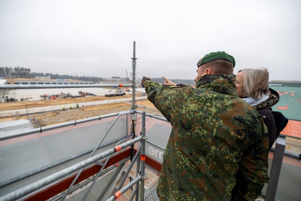 Rūdninkų karinio miestelio I etapo darbų įpusėjimo pristatymas. ELTA / Julius Kalinskas