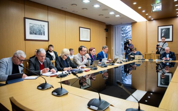 LRT valdysena vėl po padidinamuoju stiklu: darbo grupė tęs svarstymus