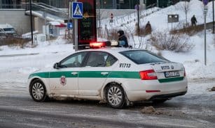 Vilnius žiemą. Policijos automobilis. ELTA / Jonas Balčiūnas