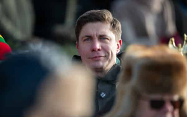 „Keliais iki Pekino neisime“: Mindaugas Sinkevičius brėžia raudonas linijas dialoge su Kinija