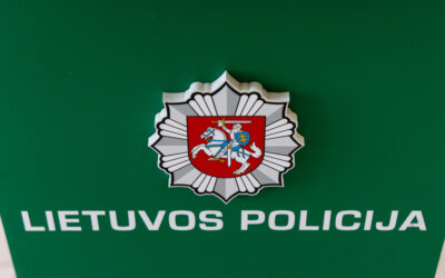 Prienų rajone susidūrė automobiliai: medikų pagalbos prireikė trims žmonėms