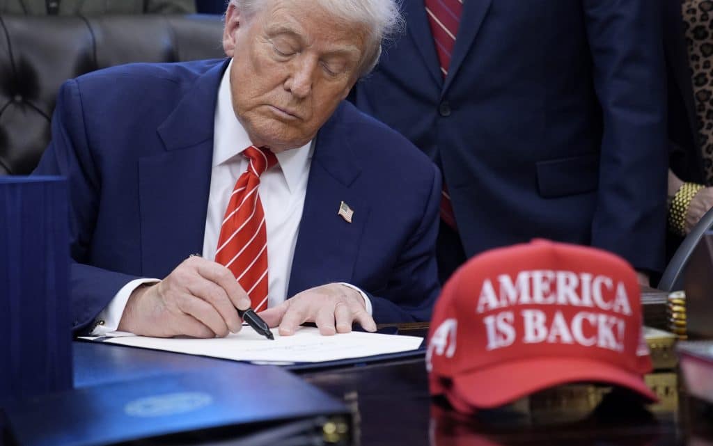 Donaldas Trumpas. EPA/YURI GRIPAS