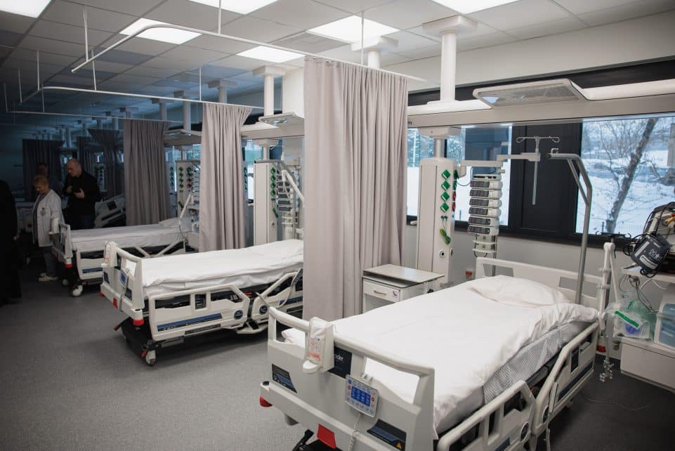 Vilniaus miesto klinikinėje ligoninėje (VMKL) atidarytas naujas operacinių, reanimacijos ir hemodializės korpusas. ELTA / Josvydas Elinskas