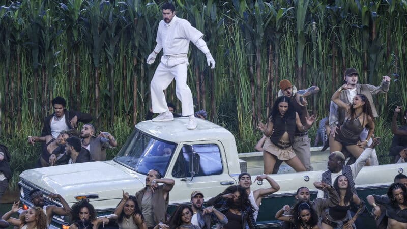 Bad Bunny pasirodymas „Super Bowl“ virto politiniu skandalu: supyko net Donaldas Trumpas