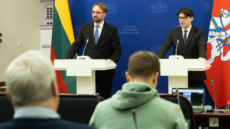 Nausėda ruošia ekonominį postūmį: gyventojų indėliai – į ekonomiką, pramonei – pigesnė elektra