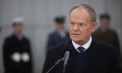 Donaldas Tuskas: visi Irane esantys Lenkijos piliečiai turi nedelsdami išvykti. EPA-ELTA