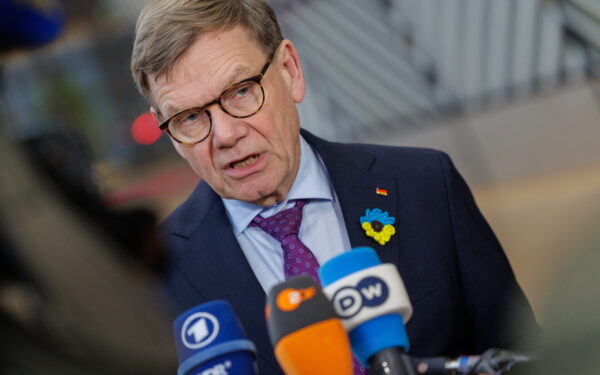 Vengrija blokuoja paramą Ukrainai: Vokietijos ministras rėžė be užuolankų